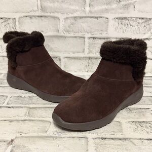 Skechers Women's Brown Suede Ankle Boots Size 9 NWOT